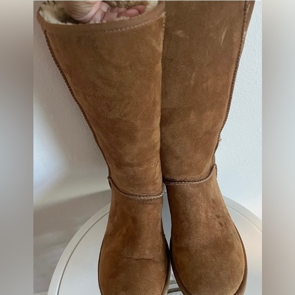 UGG Classic Tall II Boots - Picture 3 of 9